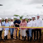 Bolívar da un paso histórico hacia la energía limpia con su primera granja solar en Arroyo Hondo