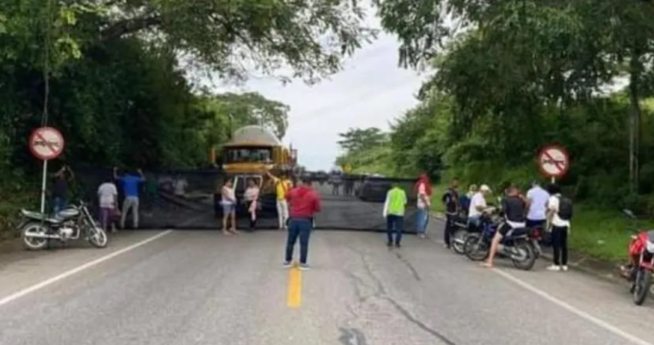 Campesinos de Bolívar anuncian paro indefinido desde este lunes: conozca rutas y horarios de bloqueos
